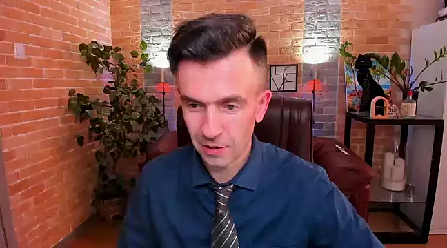 SteveTiger online show from March 16, 2025, 3:17 pm