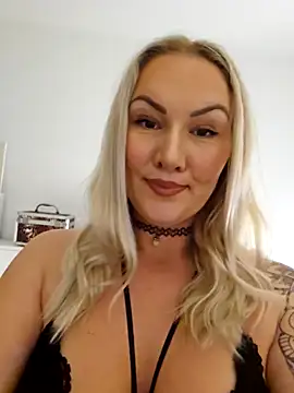 Snapshot of NastyMilf_ chatting on December 26, 2024, 8:00 pm NastyMilf  online show from December 26, 2024, 8:00 pm