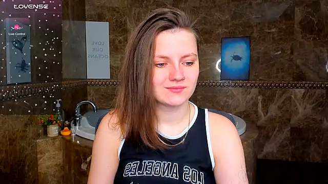 MelindaTin online show from March 11, 2026, 12:49 am