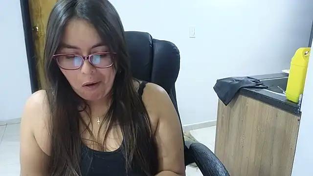 Ixchel Anaid online show from February 4, 2025, 10:02 pm