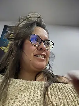 Ixchel Anaid online show from June 20, 2026, 5:10 am