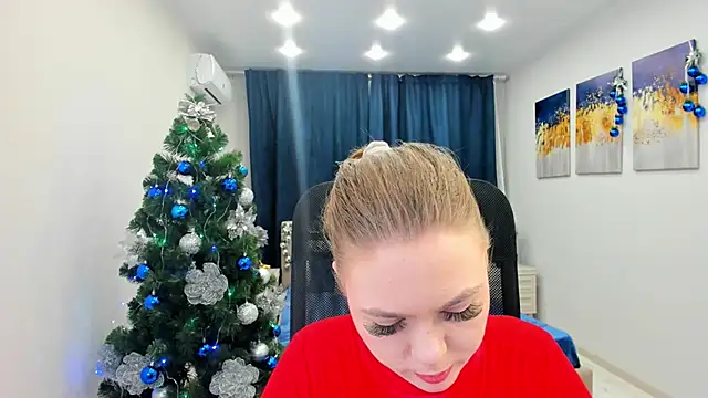 Strawberrye online show from December 28, 2024, 2:32 pm