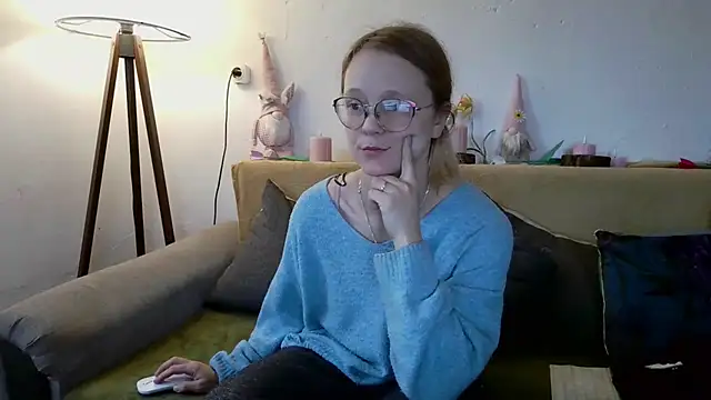 little-leni online show from February 17, 2026, 8:11 am