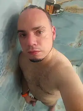 Snapshot of latinoflpr chatting on October 12, 2025, 1:48 am latinoflpr online show from October 12, 2025, 1:48 am