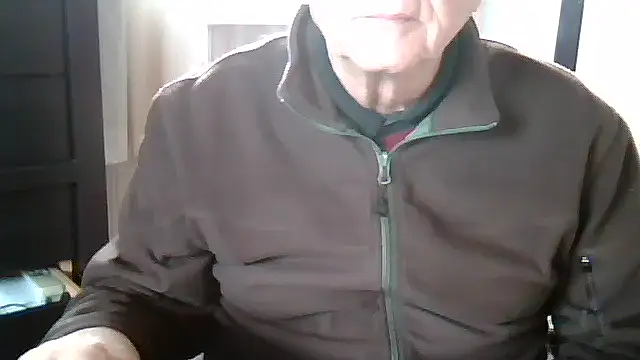 johnjohn622662 online show from December 20, 2025, 1:51 pm