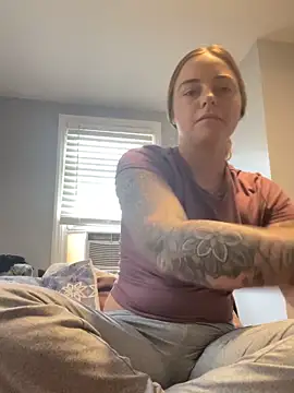 jaseyrae online show from October 12, 2025, 3:44 pm