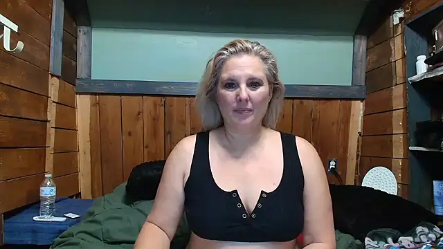 lisaxlovexxx online show from January 11, 2026, 5:12 am