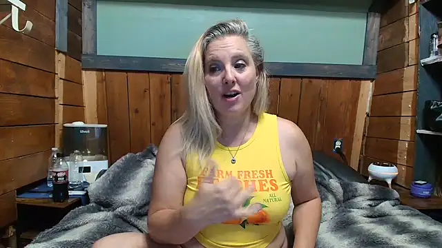 Snapshot of lisaxlovexxx chatting on May 27, 2026, 1:57 am lisaxlovexxx online show from May 27, 2026, 1:57 am