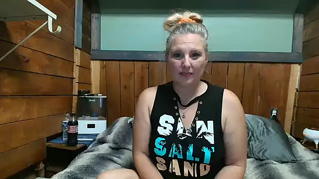 Snapshot of lisaxlovexxx chatting on June 11, 2026, 7:12 pm lisaxlovexxx online show from June 11, 2026, 7:12 pm