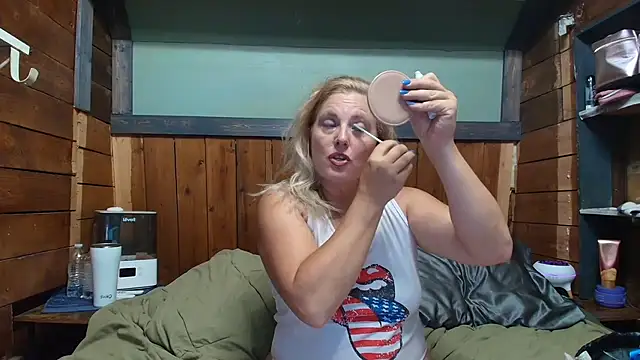 Snapshot of lisaxlovexxx chatting on July 12, 2026, 8:11 pm lisaxlovexxx online show from July 12, 2026, 8:11 pm