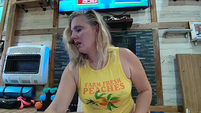 Snapshot of lisaxlovexxx chatting on August 5, 2026, 3:04 pm lisaxlovexxx online show from August 5, 2026, 3:04 pm