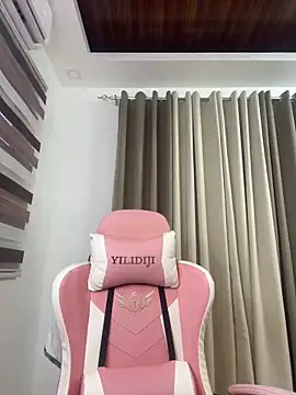 Bombshell Ashy online show from January 22, 2025, 7:25 am