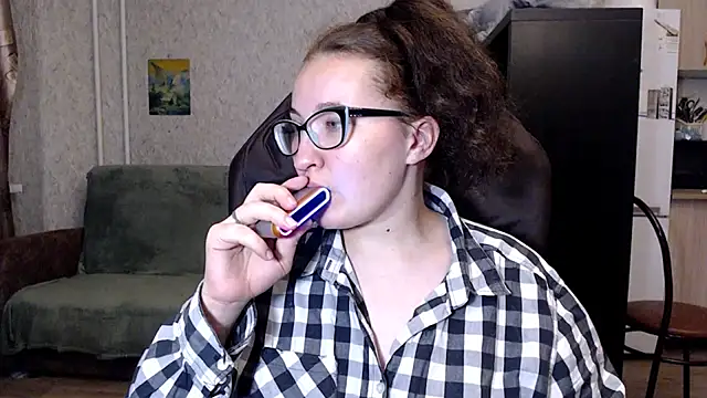 AnKey Rayah online show from September 13, 2025, 5:35 pm