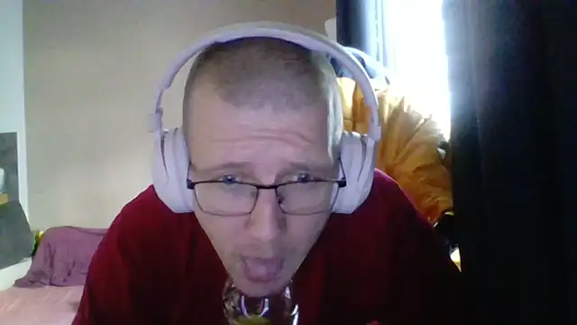 David250692 online show from November 23, 2025, 11:21 am