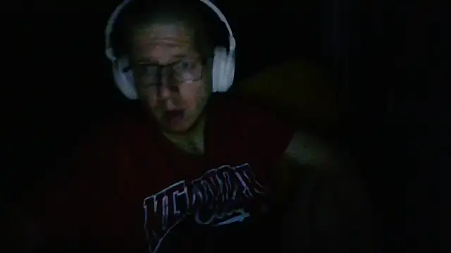 David250692 online show from March 25, 2026, 9:32 pm