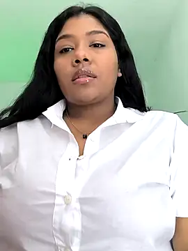 Snapshot of paola091 chatting on December 31, 2024, 12:54 am paola091 online show from December 31, 2024, 12:54 am