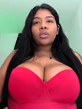 Snapshot of paola091 chatting on January 1, 2025, 10:35 pm paola091 online show from January 1, 2025, 10:35 pm