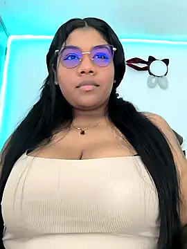 Snapshot of paola091 chatting on January 27, 2025, 9:44 pm paola091 online show from January 27, 2025, 9:44 pm