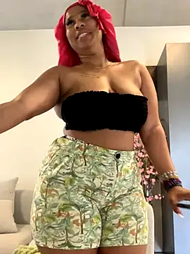 Snapshot of CurvyDesire1 chatting on October 19, 2025, 5:52 am CurvyDesire1 online show from October 19, 2025, 5:52 am