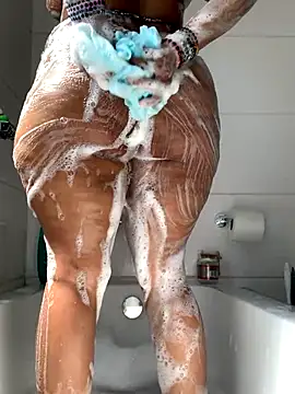 Snapshot of CurvyDesire1 chatting on November 1, 2025, 7:54 am CurvyDesire1 online show from November 1, 2025, 7:54 am