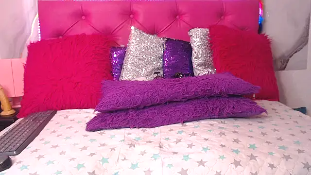 SARAWILLS online show from July 9, 2026, 1:59 pm