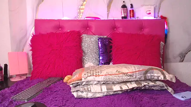 SARAWILLS online show from July 21, 2026, 2:19 pm