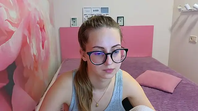 Snapshot of AliceAdams chatting on January 31, 2025, 11:13 am AliceAdams online show from January 31, 2025, 11:13 am