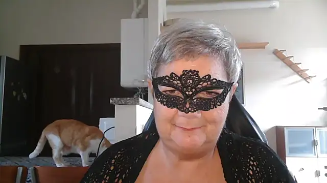 simona60 online show from September 17, 2025, 8:27 am