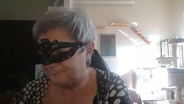 simona60 online show from October 8, 2025, 1:20 pm