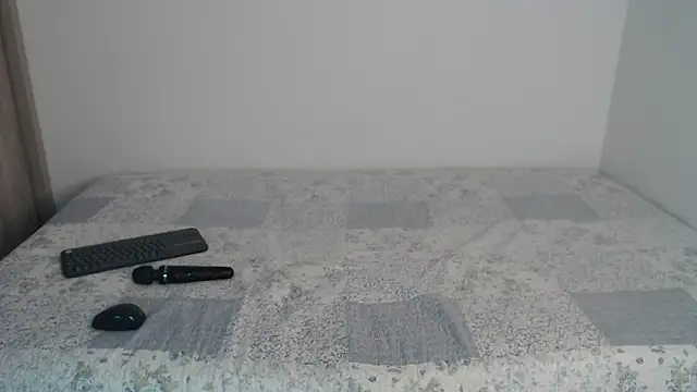 Snapshot of AmeliPonce chatting on October 30, 2025, 1:12 pm AmeliPonce online show from October 30, 2025, 1:12 pm