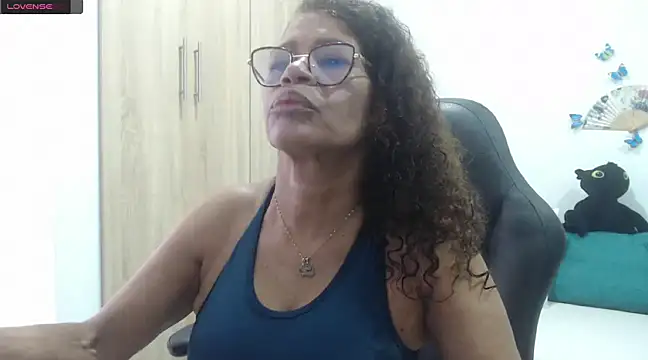 BustyMilf  online show from February 5, 2025, 11:44 am