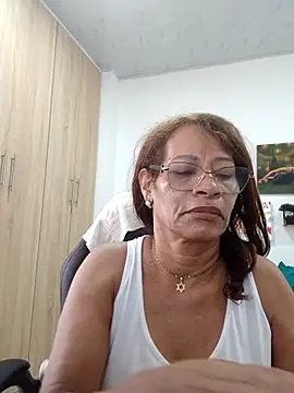 BustyMilf  online show from March 27, 2026, 12:49 pm