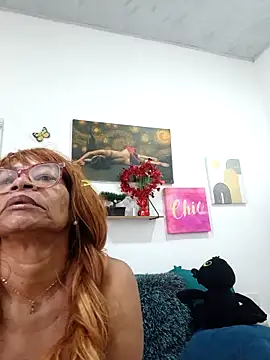 BustyMilf  online show from May 3, 2026, 1:28 pm