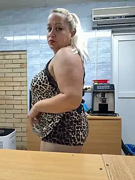 SabinaSweety online show from September 19, 2025, 5:46 pm