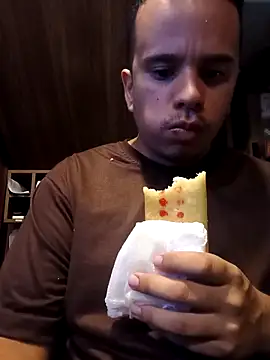 Snapshot of pedro1680 chatting on February 18, 2026, 12:39 am pedro1680 online show from February 18, 2026, 12:39 am