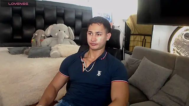 BenjaminCooperk online show from May 10, 2026, 9:47 am