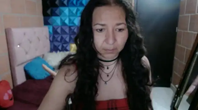 katifoxx online show from December 18, 2024, 10:13 pm