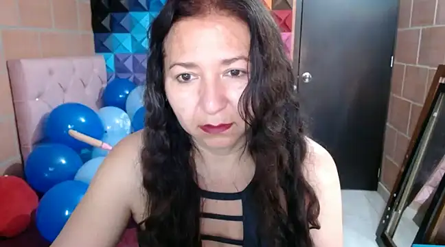 katifoxx online show from December 21, 2024, 5:29 pm