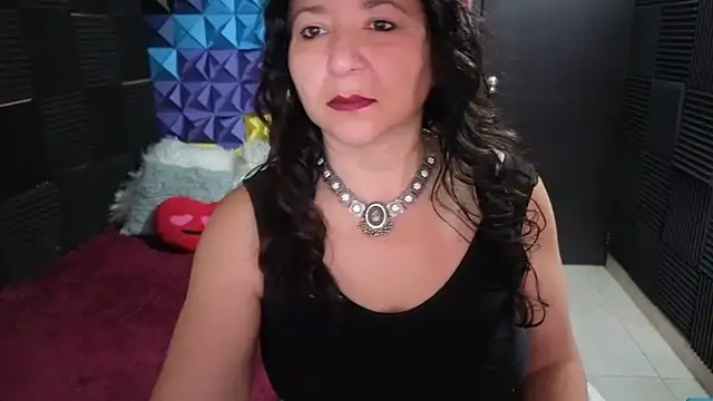 Snapshot of katifoxx chatting on October 23, 2025, 3:00 pm katifoxx online show from October 23, 2025, 3:00 pm