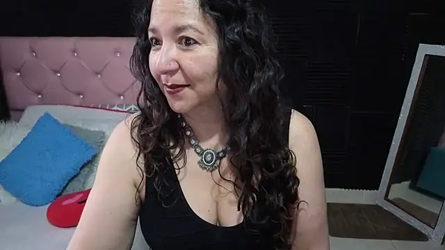 katifoxx online show from April 28, 2026, 2:55 pm