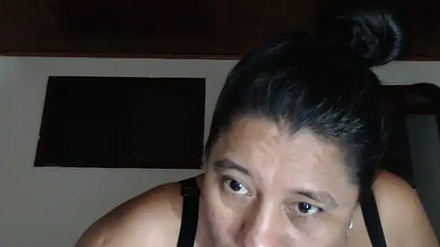 adrixxx38 online show from July 23, 2026, 1:58 am