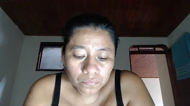 adrixxx38 online show from July 28, 2026, 7:39 pm