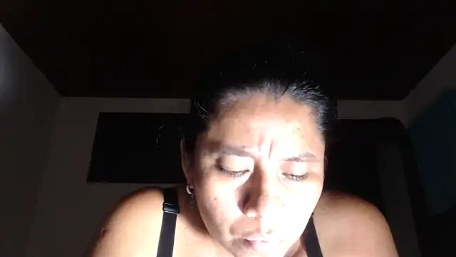 adrixxx38 online show from August 6, 2026, 7:43 am