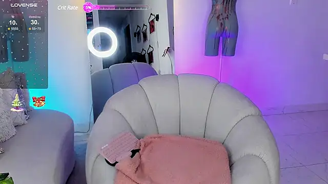 Angel Peach online show from December 13, 2024, 1:44 pm