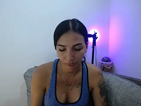 Allyson Smith online show from February 3, 2025, 11:26 pm