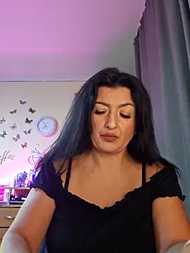 Snapshot of Hotangel75 chatting on October 25, 2025, 5:40 pm Hotangel75 online show from October 25, 2025, 5:40 pm