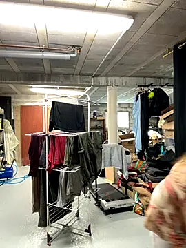 Snapshot of Clara-xoxo chatting on November 4, 2025, 2:16 pm Clara-xoxo online show from November 4, 2025, 2:16 pm