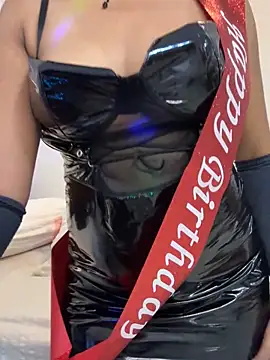 Snapshot of angelwavy chatting on September 19, 2025, 12:56 am angelwavy online show from September 19, 2025, 12:56 am