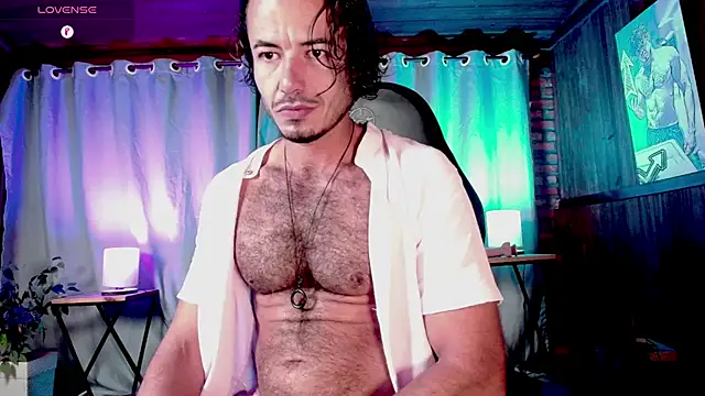 Snapshot of PedroMancini chatting on April 10, 2026, 11:59 am PedroMancini online show from April 10, 2026, 11:59 am