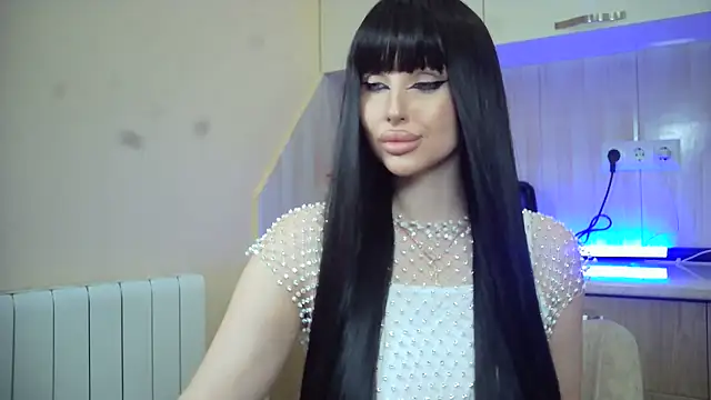 Snapshot of Lady_Joli chatting on June 12, 2026, 5:34 pm Lady Joli online show from June 12, 2026, 5:34 pm